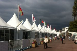 Jeudi 22 mai: la pluie masque l'�motion suscit�e par le magnifique Next to Her � #Cannes2014